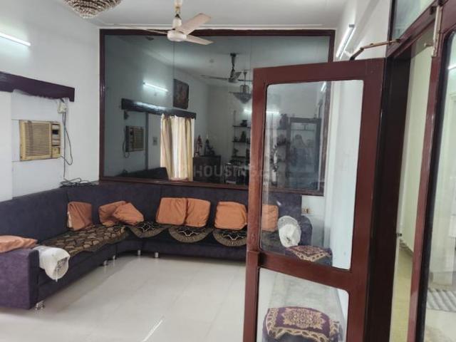 3 BHK Apartment in Navrangpura for rent Ahmedabad. The reference number is 20669931