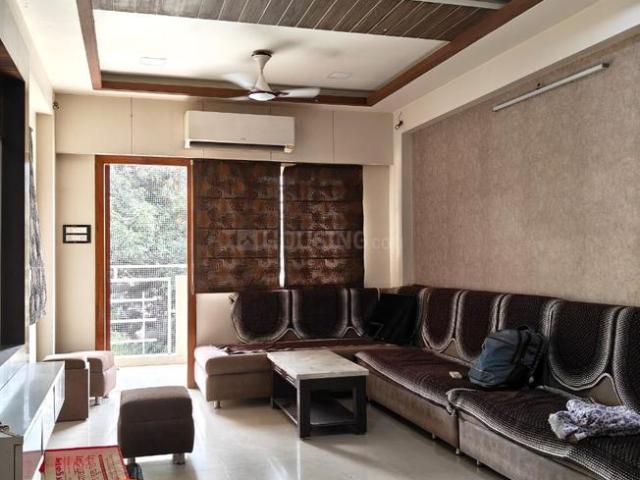3 BHK Apartment in Navrangpura for rent Ahmedabad. The reference number is 20927710