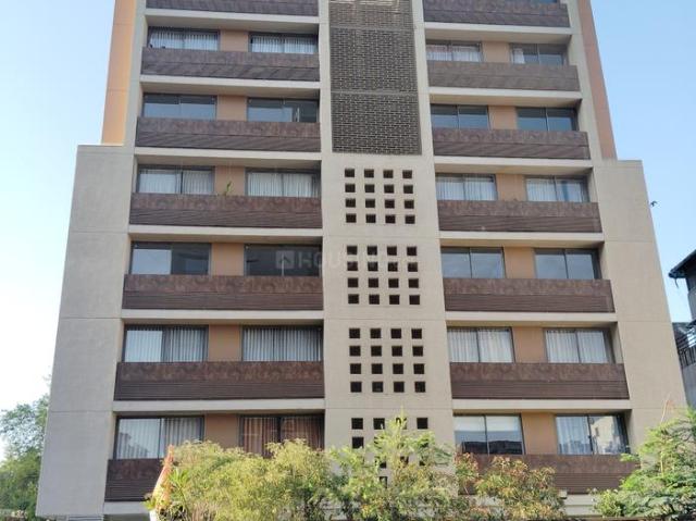 3 BHK Apartment in Navrangpura for rent Ahmedabad. The reference number is 20984024