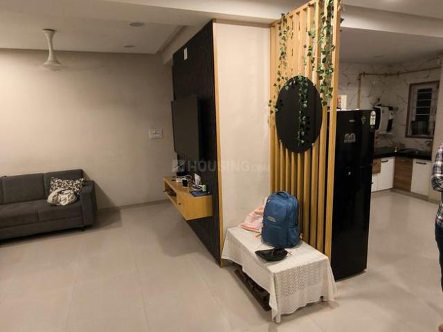 3 BHK Apartment in Navrangpura for rent Ahmedabad. The reference number is 21281821