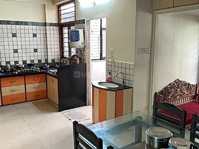 3 BHK Apartment in Navrangpura for resale Ahmedabad. The reference number is 18500330