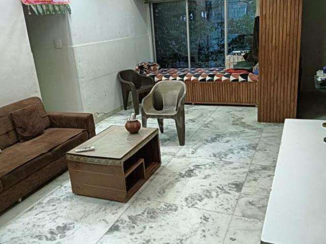 3 BHK Apartment in Navrangpura for resale Ahmedabad. The reference number is 20024560