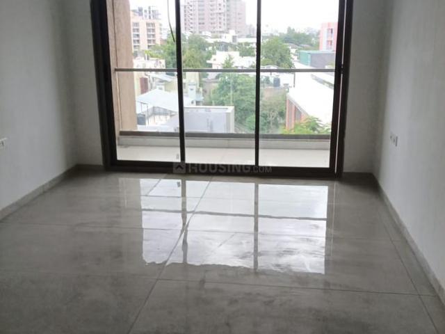 3 BHK Apartment in Navrangpura for resale Ahmedabad. The reference number is 21084746