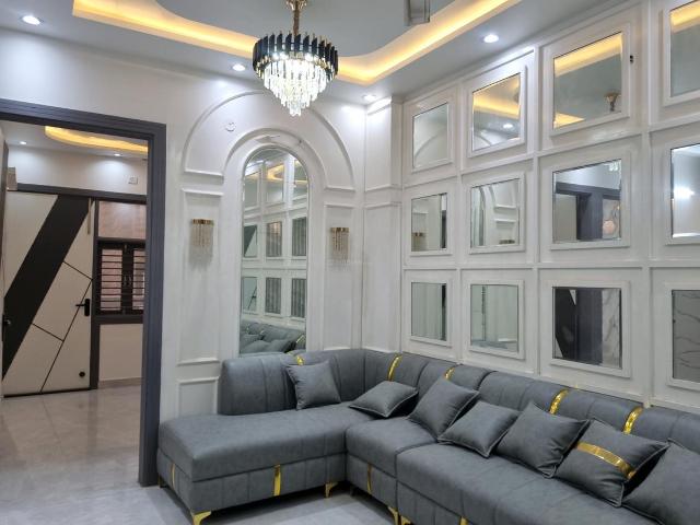 3 BHK Apartment in Dwarka Mor for resale New Delhi. The reference number is 20943469