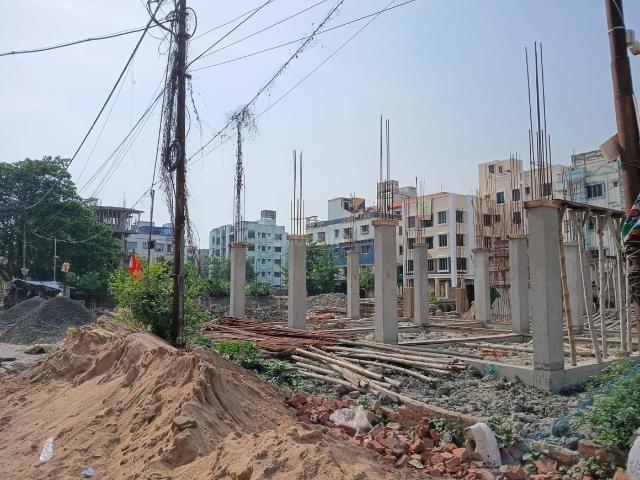 3 BHK Apartment in Nayabad for resale Kolkata. The reference number is 20067872