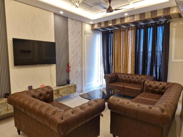 3 BHK Apartment in Nabha for rent Zirakpur. The reference number is 21284148