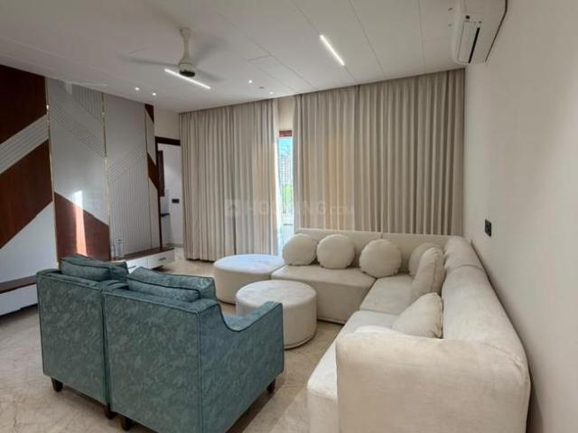 3 BHK Apartment in Nabha for resale Zirakpur. The reference number is 21151671