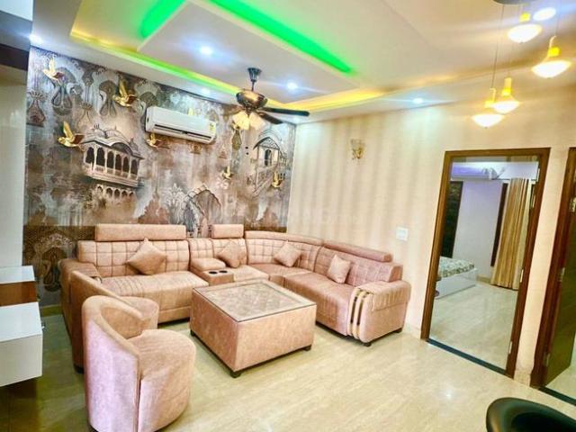 3 BHK Apartment in Nabha for resale Zirakpur. The reference number is 21197232