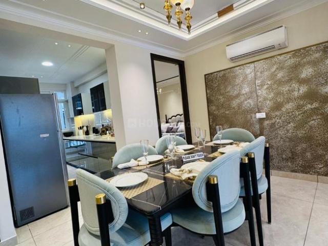 3 BHK Apartment in Nagla for resale Zirakpur. The reference number is 17334481