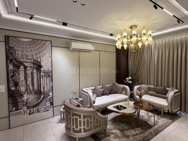 3 BHK Apartment in Nagla for resale Zirakpur. The reference number is 21067142