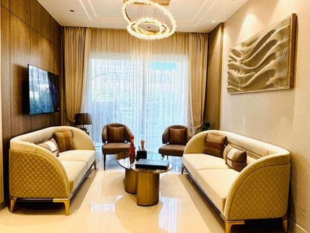 3 BHK Apartment in Nagla for resale Zirakpur. The reference number is 21328929