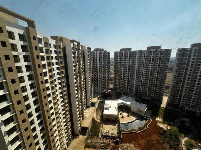 3 BHK Apartment in Naigaon East for rent Naigaon. The reference number is 21072369
