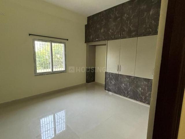 3 BHK Apartment in Nakkala Gutta for rent Warangal. The reference number is 20574245