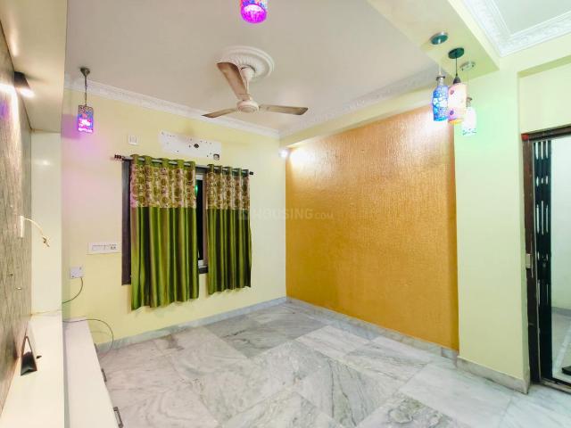 3 BHK Apartment in Naktala for rent Kolkata. The reference number is 21267460