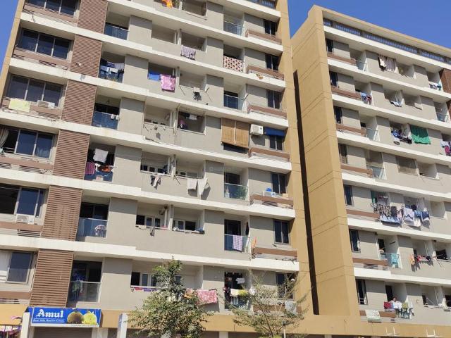 3 BHK Apartment in Nana Chiloda for resale Ahmedabad. The reference number is 20465195