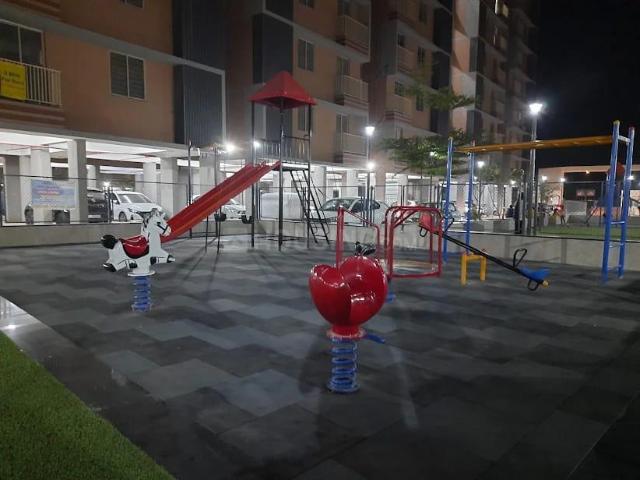 3 BHK Apartment in Nana Chiloda for resale Ahmedabad. The reference number is 21007821