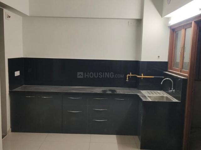 3 BHK Apartment in Naranpura for rent Ahmedabad. The reference number is 19170030