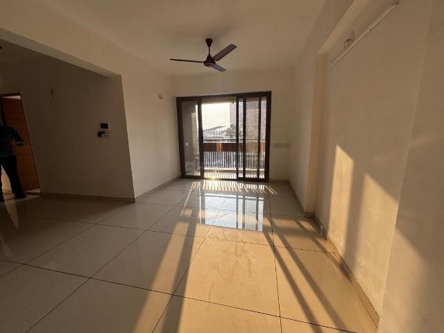 3 BHK Apartment in Naranpura for rent Ahmedabad. The reference number is 19558826