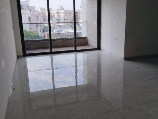 3 BHK Apartment in Naranpura for rent Ahmedabad. The reference number is 20370107