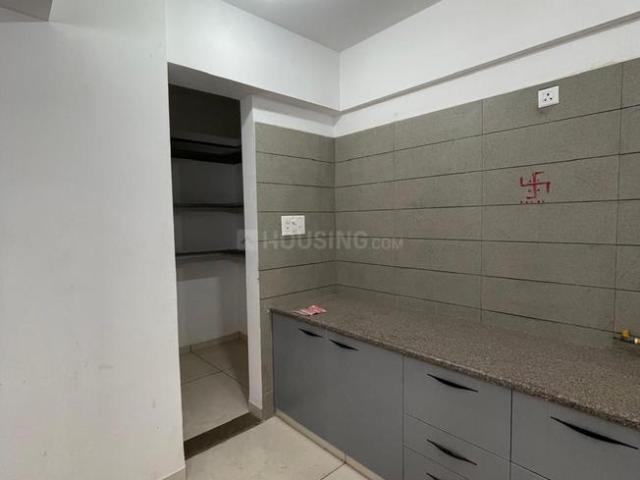 3 BHK Apartment in Naranpura for rent Ahmedabad. The reference number is 20473814