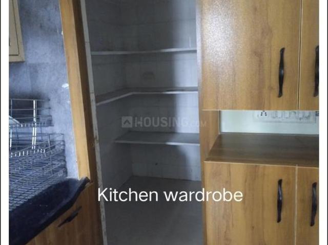 3 BHK Apartment in Naranpura for rent Ahmedabad. The reference number is 20500391