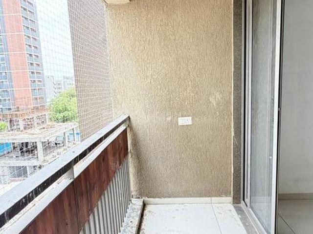 3 BHK Apartment in Naranpura for rent Ahmedabad. The reference number is 20713774