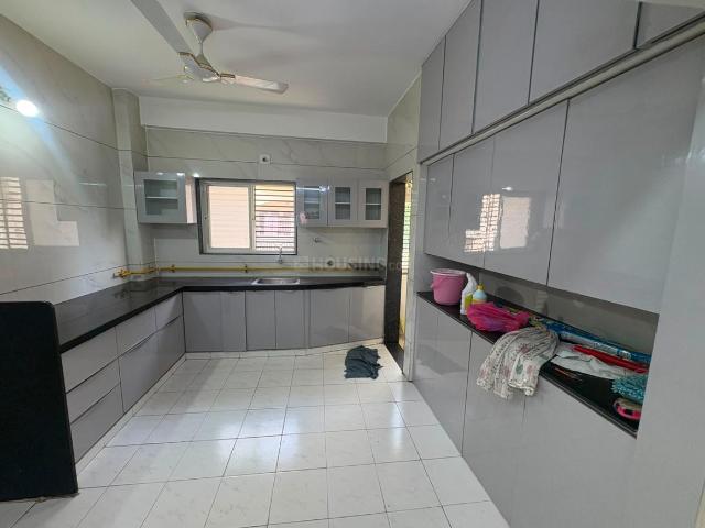 3 BHK Apartment in Naranpura for rent Ahmedabad. The reference number is 20832253