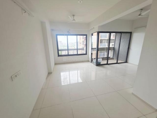 3 BHK Apartment in Naranpura for rent Ahmedabad. The reference number is 20975249