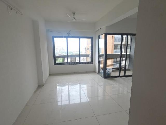 3 BHK Apartment in Naranpura for rent Ahmedabad. The reference number is 20975200