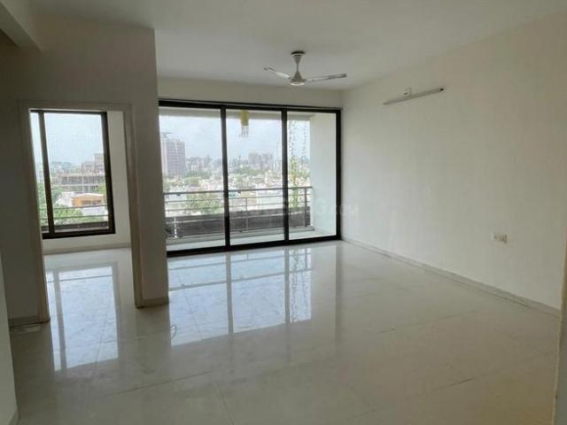 3 BHK Apartment in Naranpura for rent Ahmedabad. The reference number is 20983882