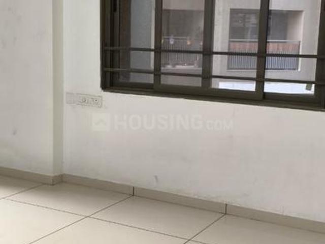 3 BHK Apartment in Naranpura for rent Ahmedabad. The reference number is 21050101