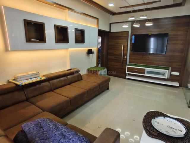 3 BHK Apartment in Naranpura for rent Ahmedabad. The reference number is 21031557