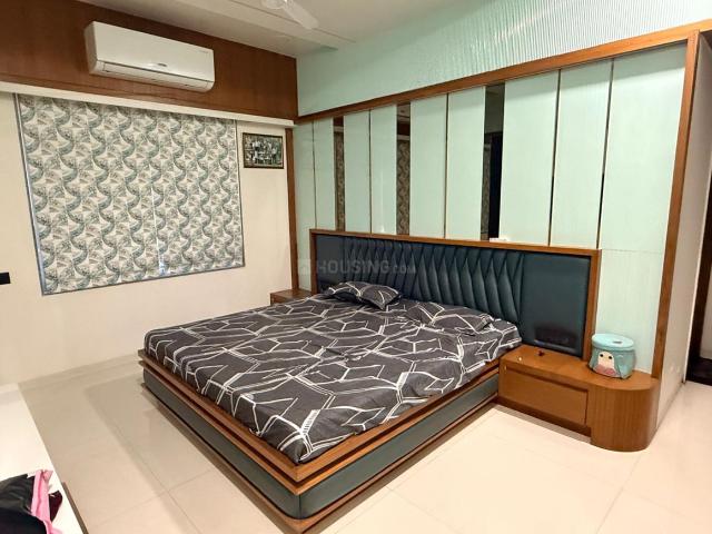 3 BHK Apartment in Naranpura for rent Ahmedabad. The reference number is 21300978