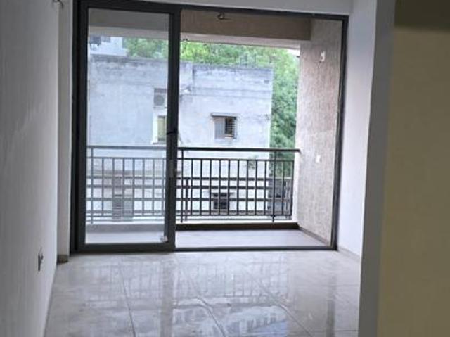 3 BHK Apartment in Naranpura for resale Ahmedabad. The reference number is 19170324