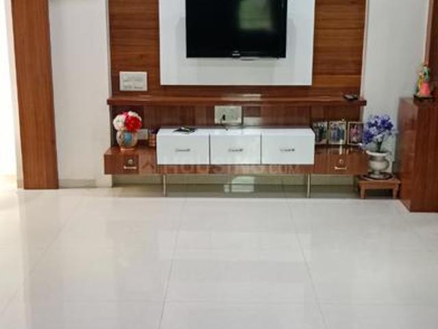 3 BHK Apartment in Naranpura for resale Ahmedabad. The reference number is 19235798