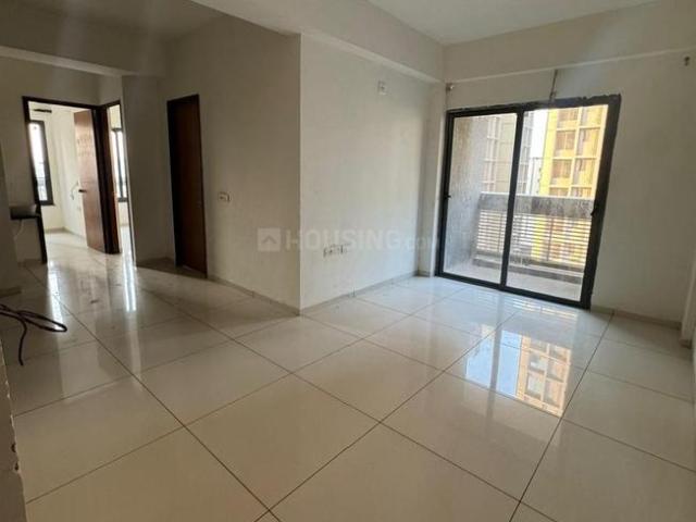 3 BHK Apartment in Naranpura for resale Ahmedabad. The reference number is 21008379