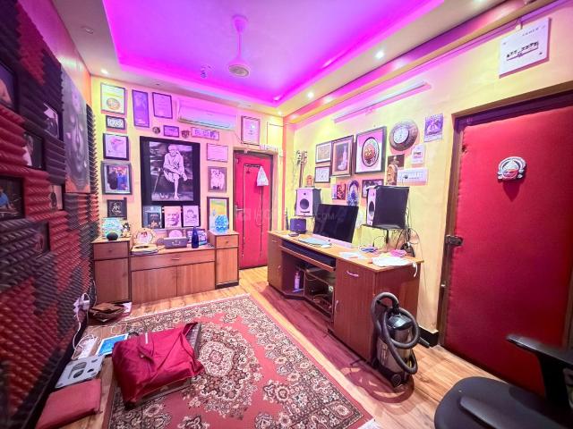 3 BHK Apartment in Netaji Nagar for resale Kolkata. The reference number is 20741880