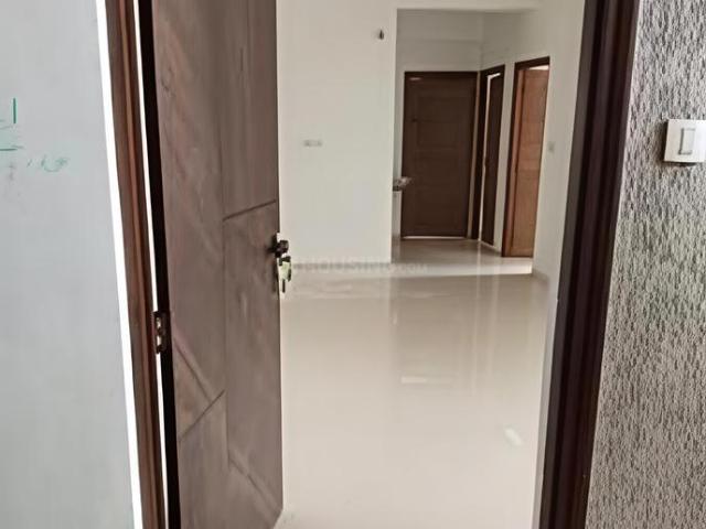 3 BHK Apartment in New Maninagar for rent Ahmedabad. The reference number is 20960579