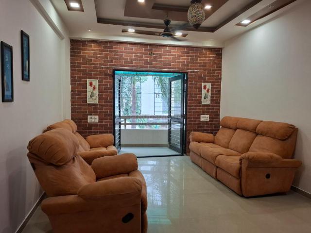 3 BHK Apartment in New Alkapuri for rent Vadodara. The reference number is 20072748