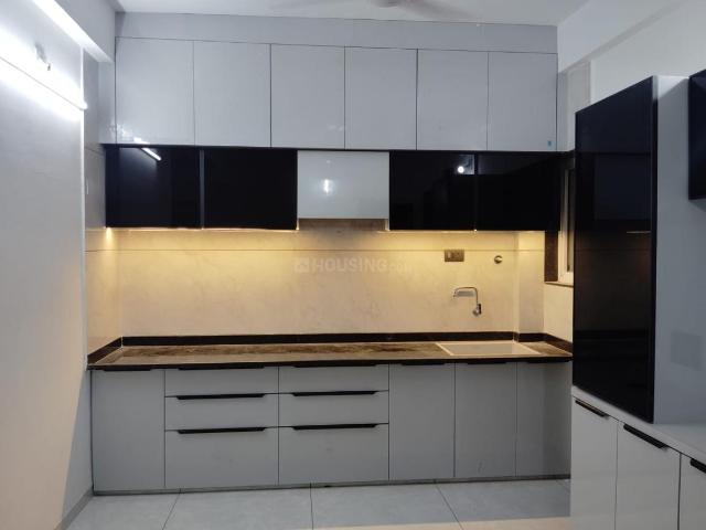 3 BHK Apartment in New Alkapuri for rent Vadodara. The reference number is 20123914