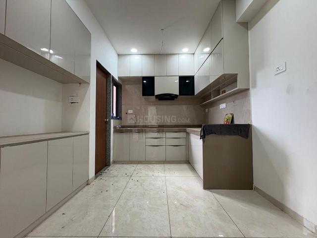 3 BHK Apartment in New Alkapuri for rent Vadodara. The reference number is 20685385