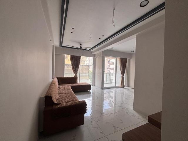 3 BHK Apartment in New Alkapuri for rent Vadodara. The reference number is 20820225
