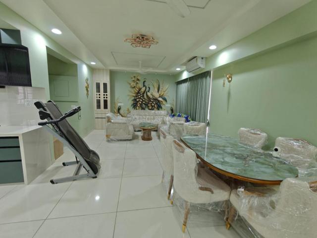 3 BHK Apartment in New Alkapuri for rent Vadodara. The reference number is 20904765