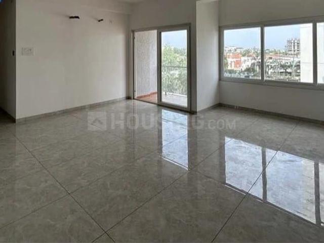 3 BHK Apartment in New Alkapuri for rent Vadodara. The reference number is 21011439