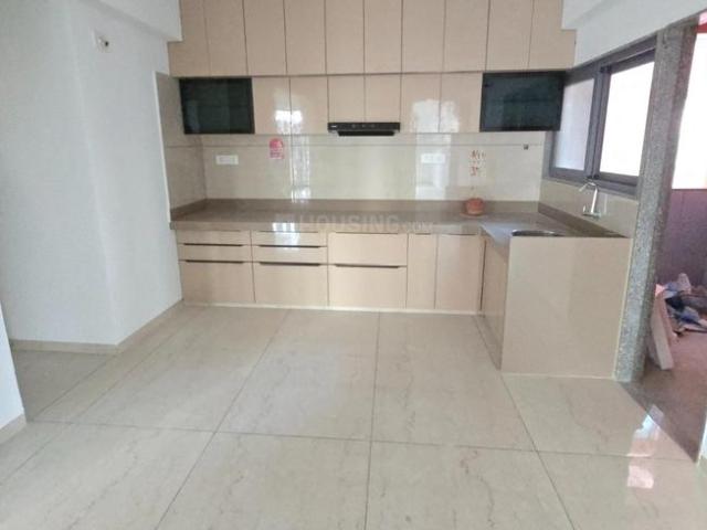 3 BHK Apartment in New Alkapuri for rent Vadodara. The reference number is 21295710