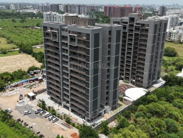 3 BHK Apartment in New Alkapuri for resale Vadodara. The reference number is 19017814