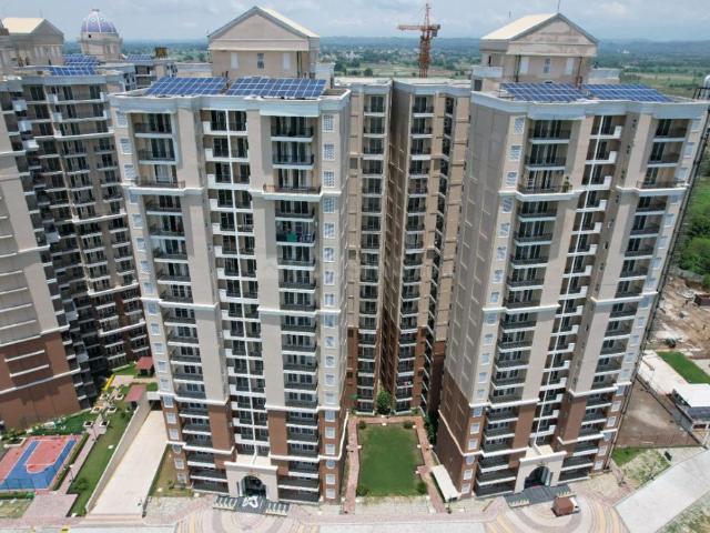 3 BHK Apartment in New Chandigarh for resale Chandigarh. The reference number is 19726278
