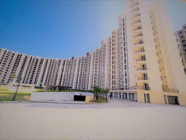3 BHK Apartment in New Chandigarh for resale Chandigarh. The reference number is 20092248