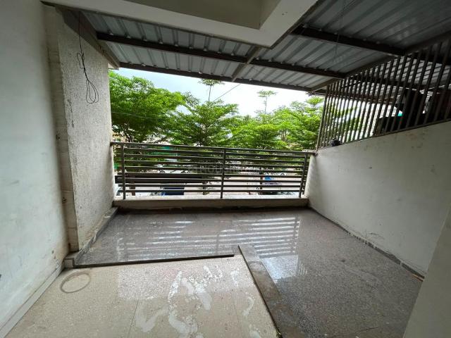 3 BHK Apartment in New Ranip for rent Ahmedabad. The reference number is 21045017