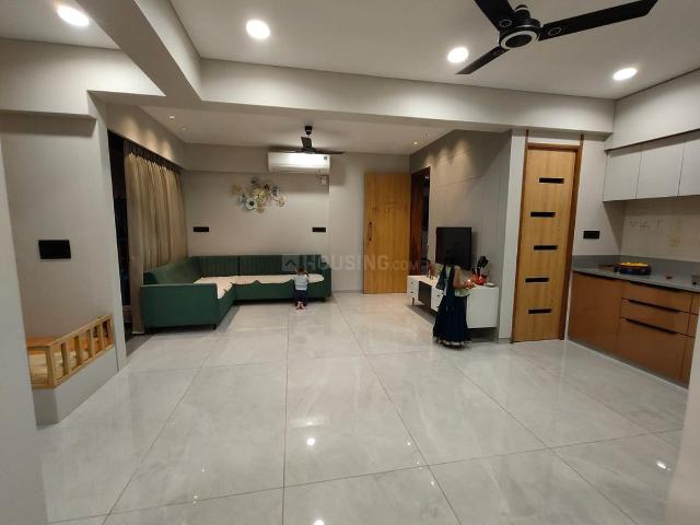 3 BHK Apartment in New Ranip for resale Ahmedabad. The reference number is 16847786